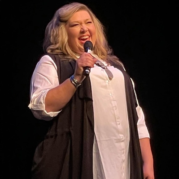 Meet your Posher, Tiffany - Picture 4 of 10